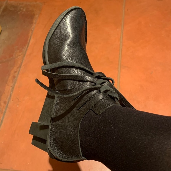 Trippen size 38 Goddess 2” Heel Black Ankle Black Shoe - Picture 7 of 10